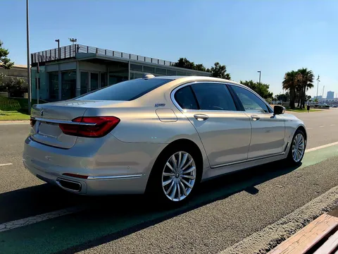 BMW 740Li