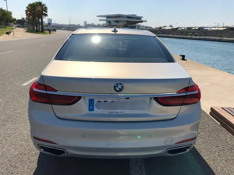 BMW 740Li