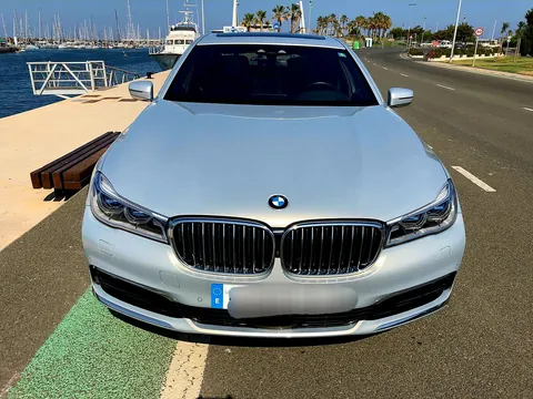 BMW 740Li
