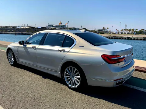 BMW 740Li