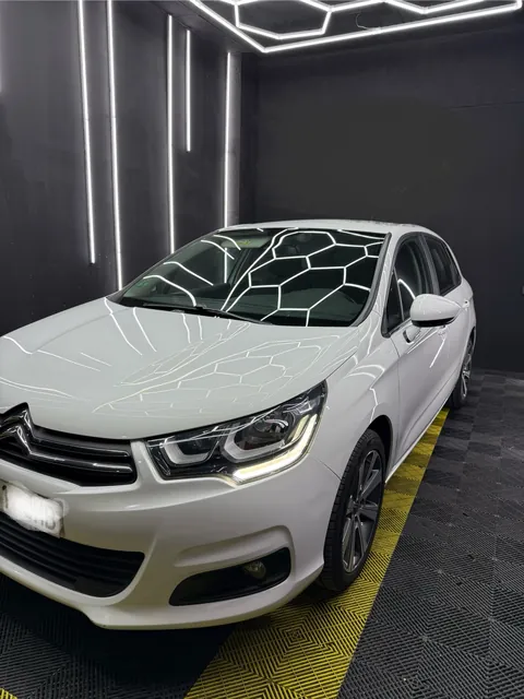 Citroën C4